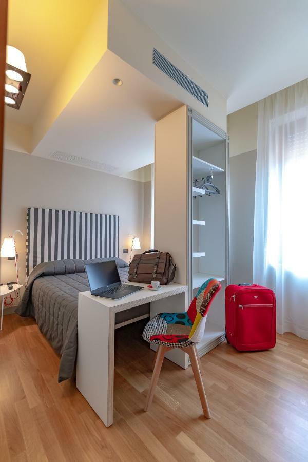 Hotel Moderno 3*
