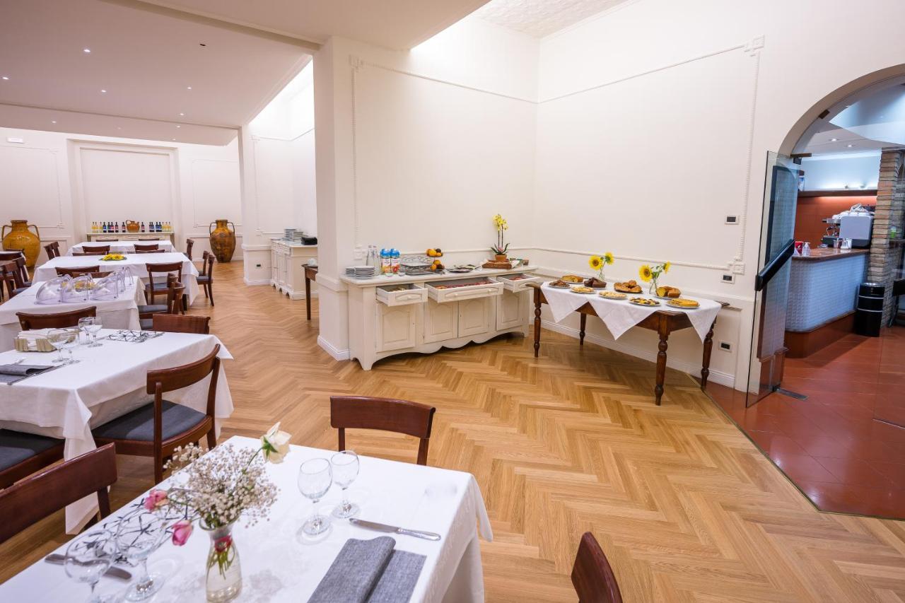 Hotel Moderno