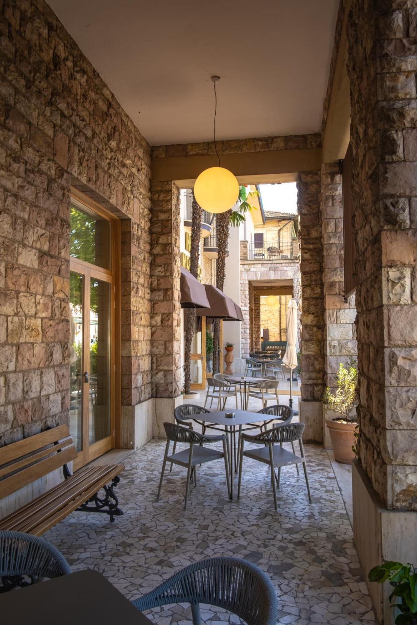 Moderno Hotel
