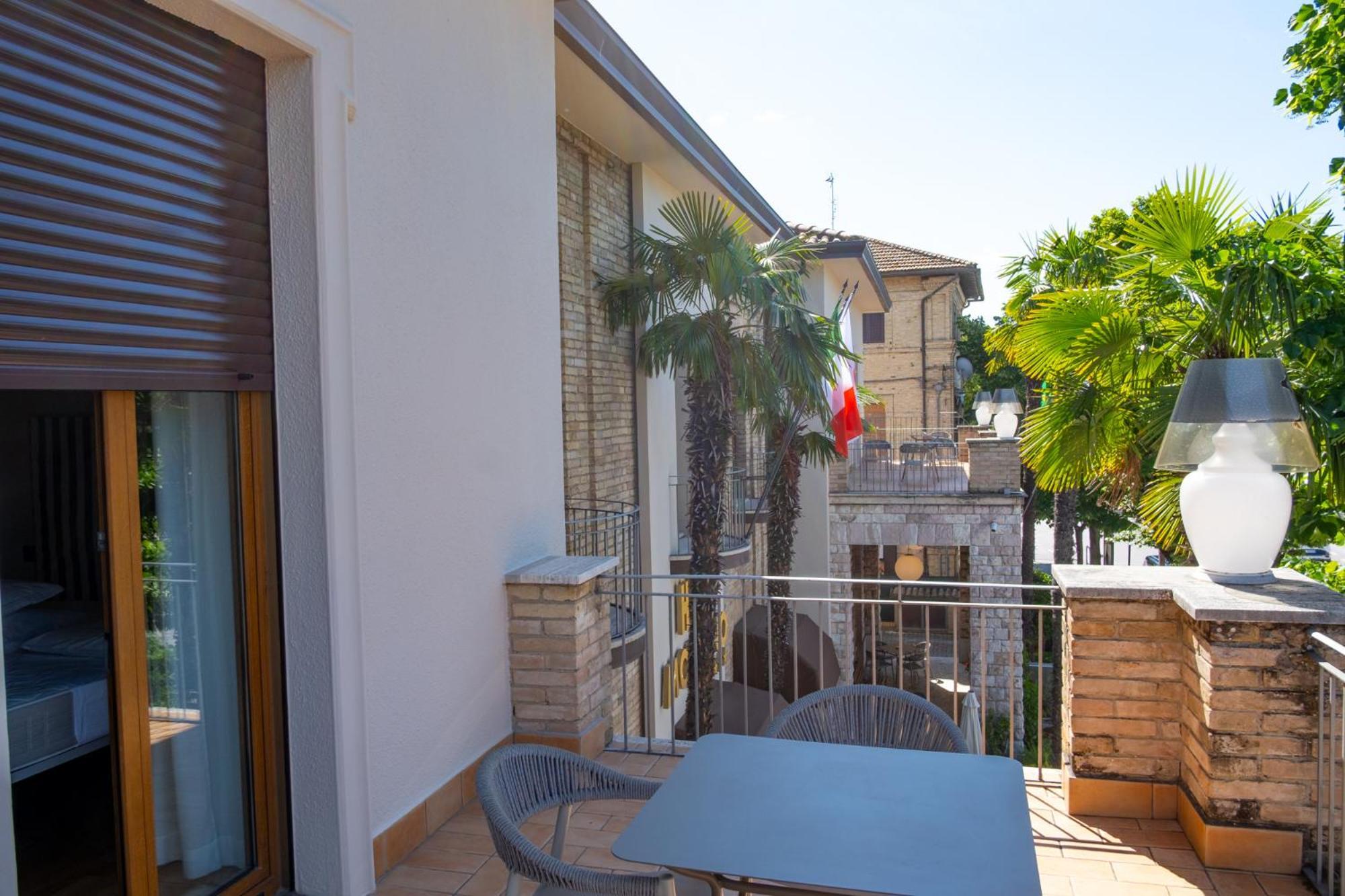 Hotel Moderno